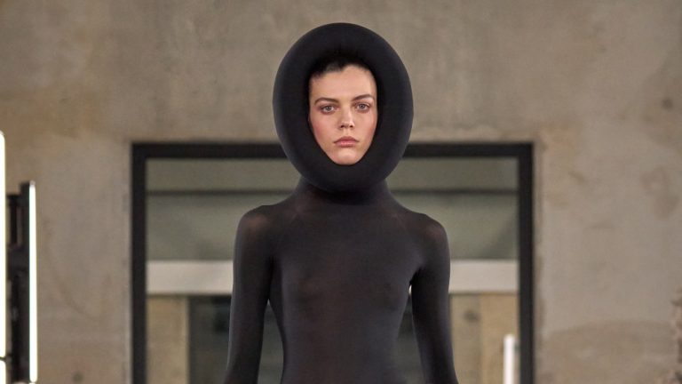 Alaia Fall 2025 Prepared-to-Put on Assortment – WWD