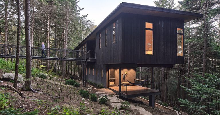 Cantilevera cedar packing containers type the crest of the architects of the altura