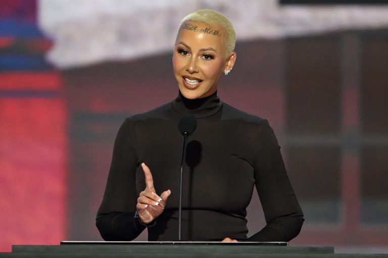 Amber Rose Reveals Off Unrecognizable Take a look at Oscars Get together