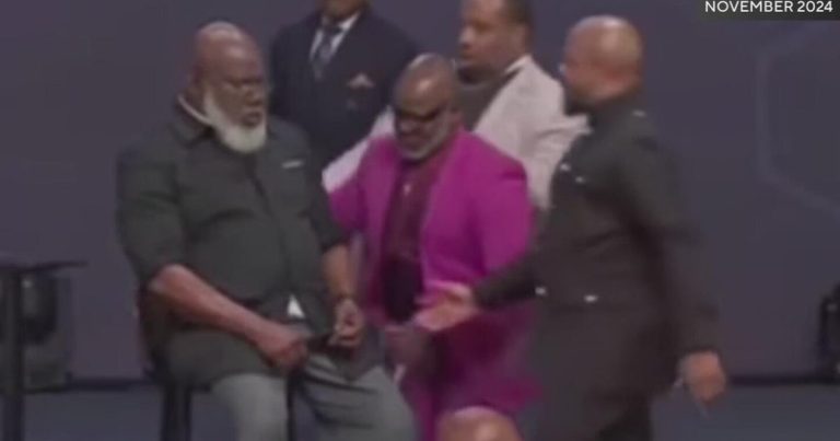 Bishop T.D. Jakes reveals “well being incident” was a large coronary heart assault