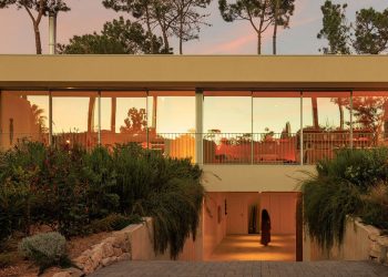 4 plane composes calm Home by Araja Studio in Portugal