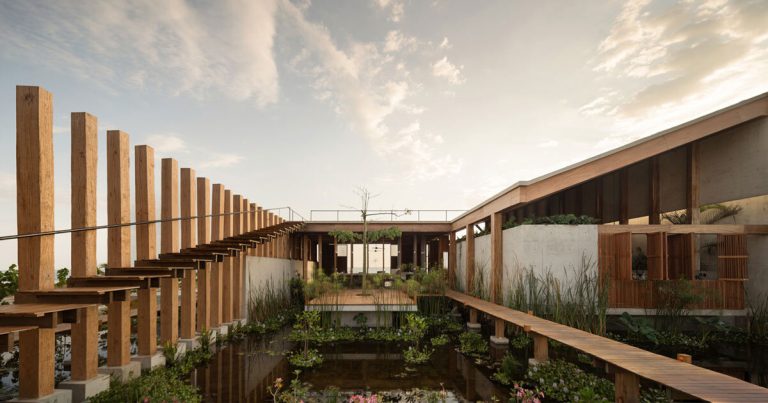 Wooden and concrete volumes kind withdrawal on the coast by Alberto Calleja / Tac
