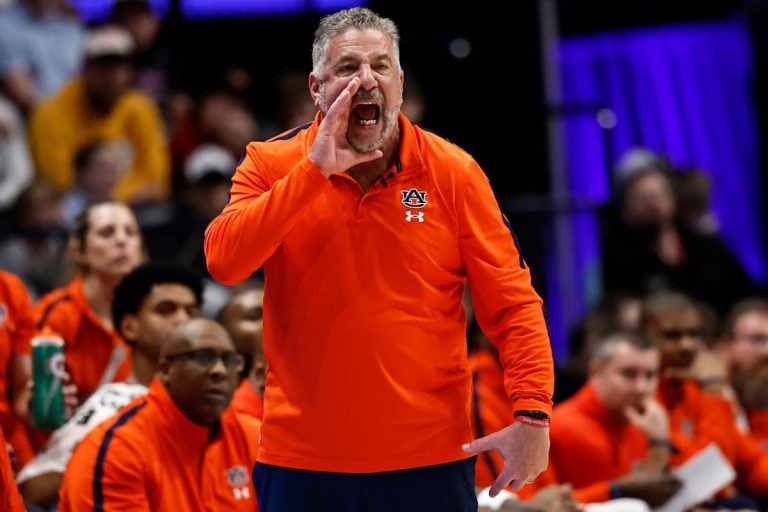 Michigan State vs. Wisconsin, Auburn vs. Tennessee and plenty of extra: school basketball scores, dwell updates