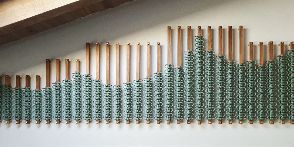 By means of knotted installations, Windy Chien reinterprets Hitching – Colossal