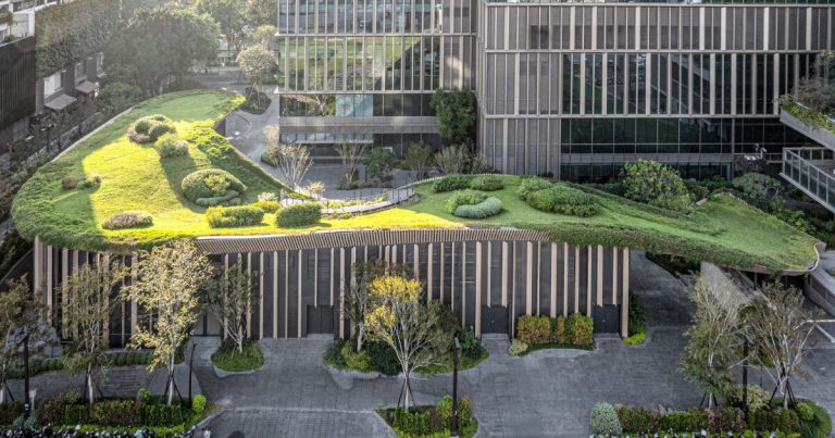 Verdant roof double -as Plaza Tops Taiwan Museum of Kengo Kuma