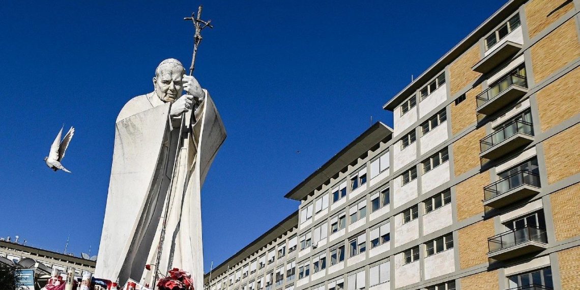 Pope slept nicely in a single day after two respiratory insufficiencies