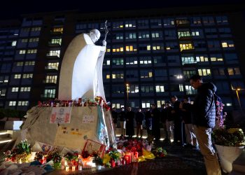 Pope Francis’s well being continues to enhance and not wants mechanical air flow at night time