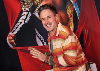 David Arquette Appears to be like Unrecognizable Dressed as Iconic ’80s Character