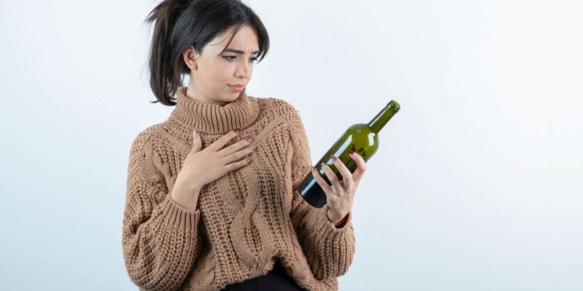 Alcohol consumption impacts your total well being, nutritionist shares one straightforward hack to keep away from consuming