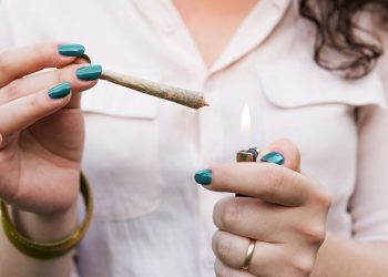 Hashish Customers Beneath 50 Are 6 Occasions Extra Prone to Have a Coronary heart Assault