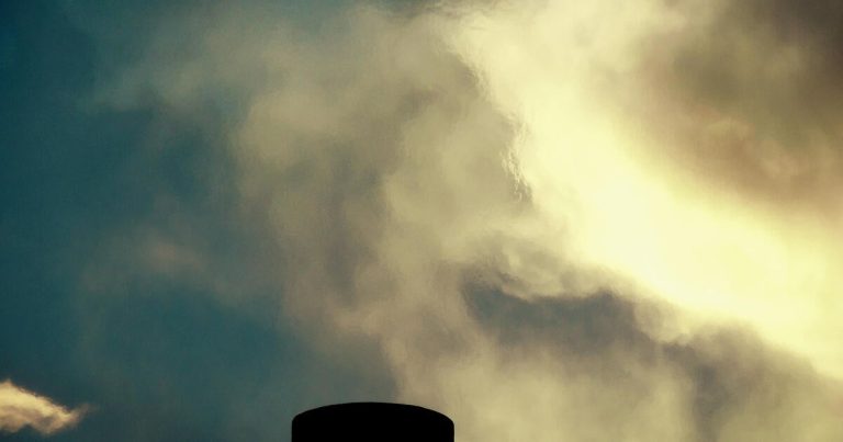 EPA to evaluate landmark 2009 discovering that greenhouse gases are a hazard to public well being