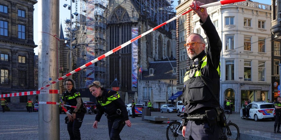 5 injured after an assault on stitches on a spot within the metropolis heart