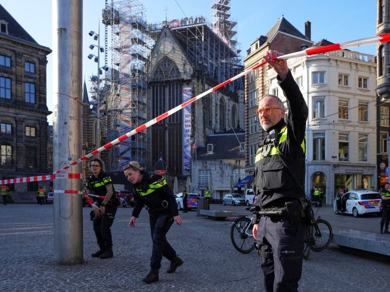 5 injured after an assault on stitches on a spot within the metropolis heart