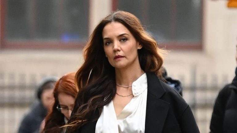 Katie Holmes simply broke an unstated trend rule and wore tights with mules – her footwear are below £100 and out there on Amazon
