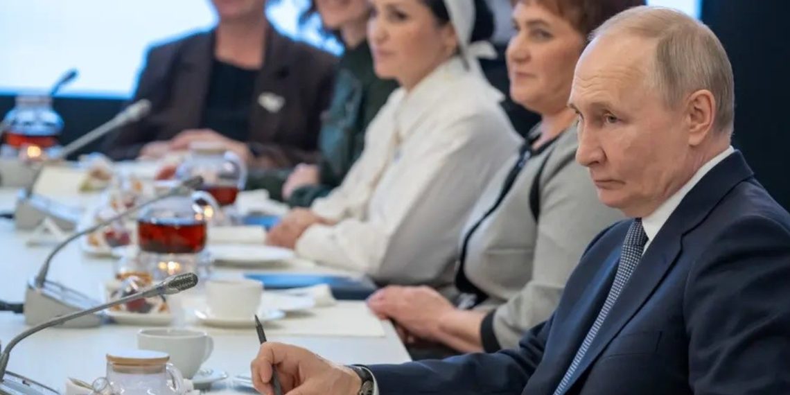 The proposal of a excessive hearth between Russia and Ukraine raises a dilemma for Putin