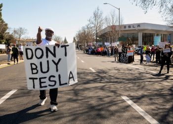 How can Donald Trump’s efforts harm to assist Tesla
