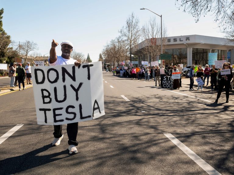 How can Donald Trump’s efforts harm to assist Tesla