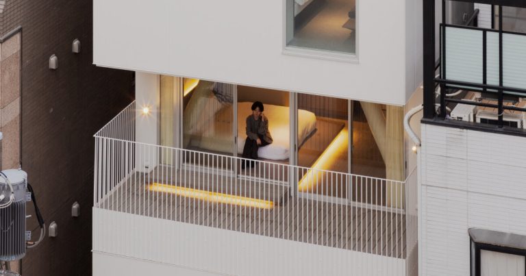 Kooo Architects carve the terraces within the entrance of the resort within the middle of Tokyo