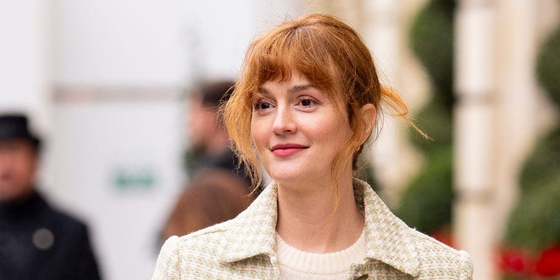 Leighton Meester nodded to Blair Waldorf along with her outfit