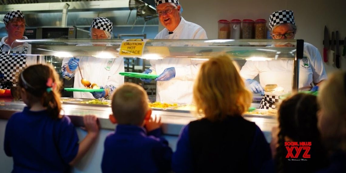 USDA cuts funding for college, meals financial institution applications (Video)