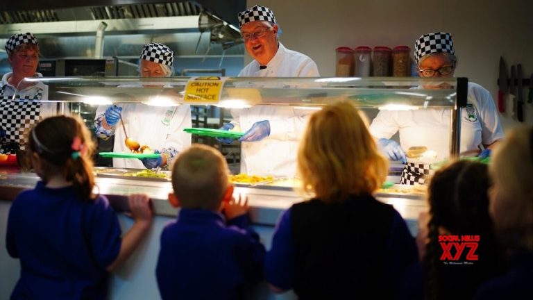USDA cuts funding for college, meals financial institution applications (Video)