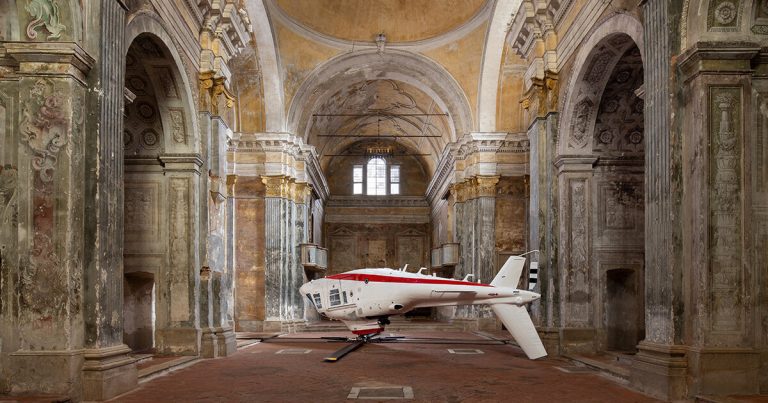 Paola Pivi throws the helicopter up contained in the Italian church