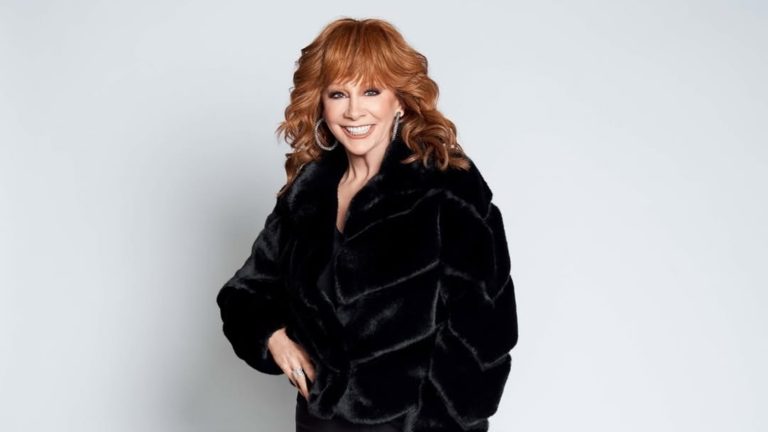 Reba McEntire has not handed away: Dying hoax debunked