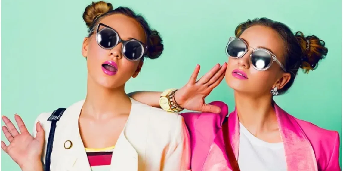 What are the newest girls’s trend traits?