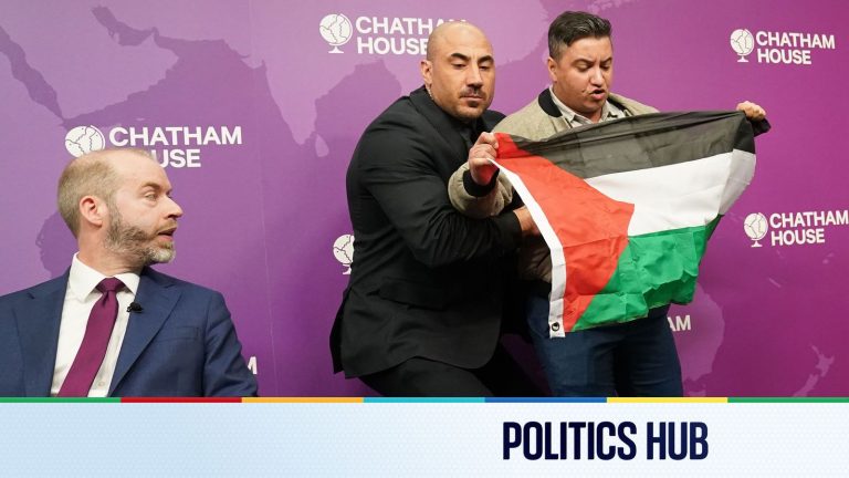 Politics Newest: Demonstrators interrupt the minister’s speech – when Trump threatens the Chancellor’s marketing strategy | Political information
