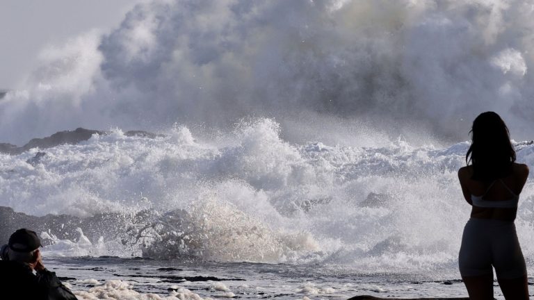 Storm warning for life-threatening flash floods as Australians ordered to evacuate | World Information
