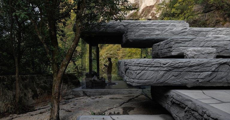 Dodesign carve the rhythmic stone path and the reflective pavilion within the retired Chinese language valley