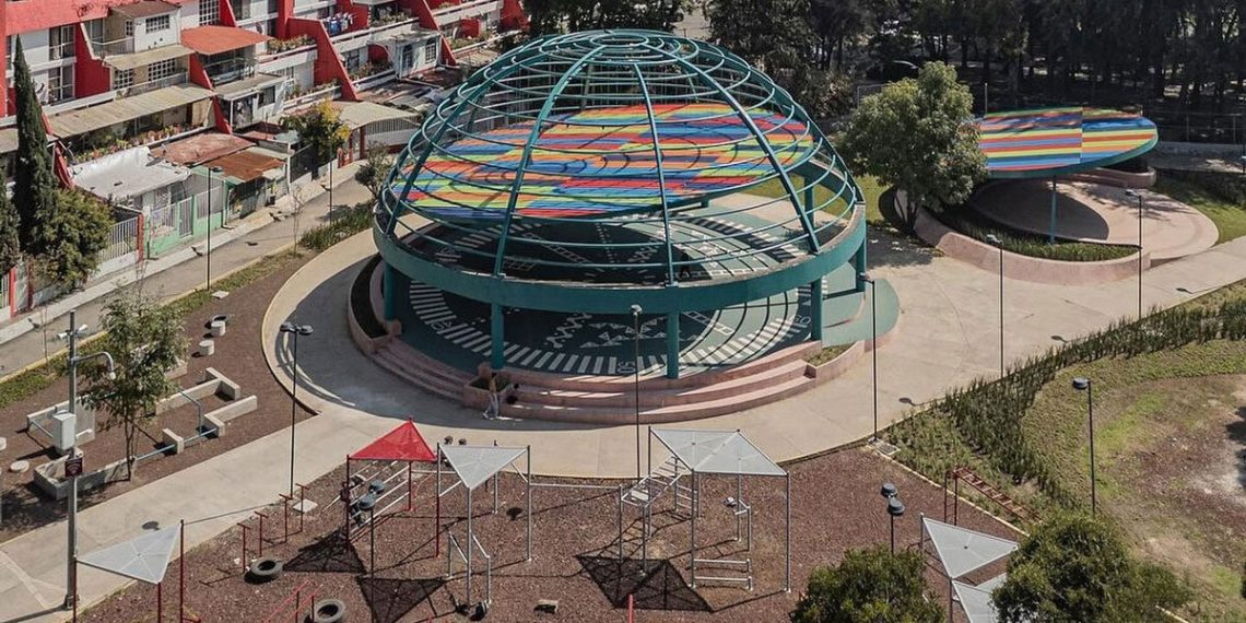 The spherical construction of Amasa metal revives the Mexico Metropolis Communal Park