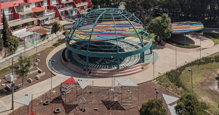 The spherical construction of Amasa metal revives the Mexico Metropolis Communal Park