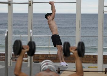 What is the secret to a protracted life? This examine exhibits your selections matter greater than your genes