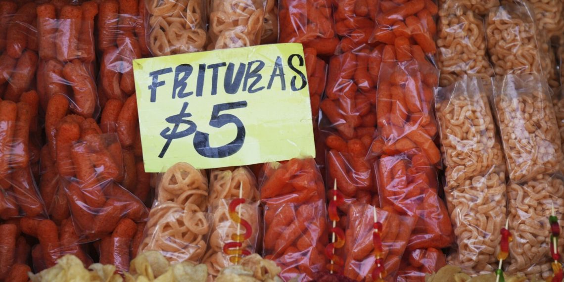 Mexico bans junk meals gross sales in faculties