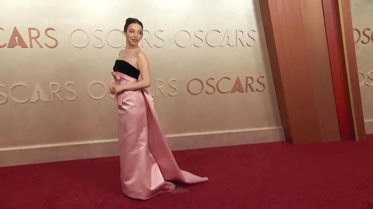 Style highlights from the 2025 Oscars crimson carpet – The Related Press