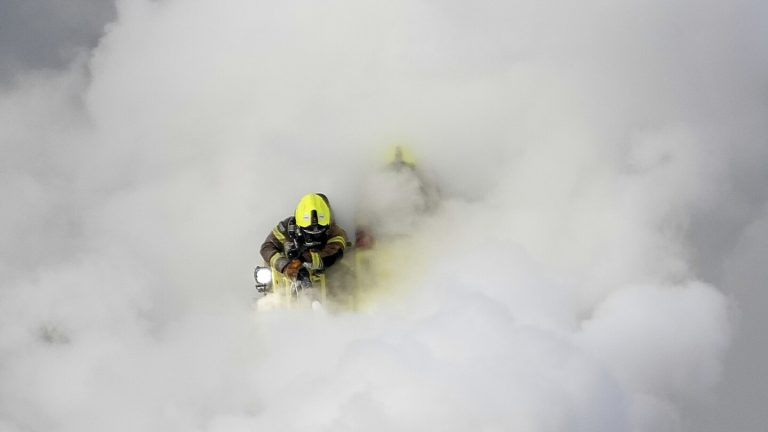 London airport fireplace reside updates: Heathrow says it plans to renew some flights Friday