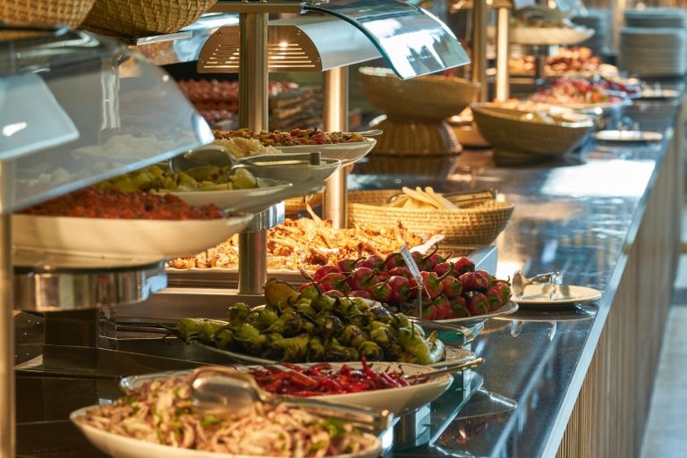 Select mindfully when consuming at buffets – Agweek