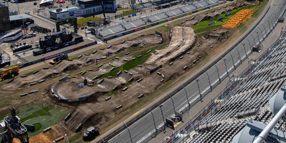 2025 SuperCross Spherical eight Daytona Dwell rating updates, information, outcomes