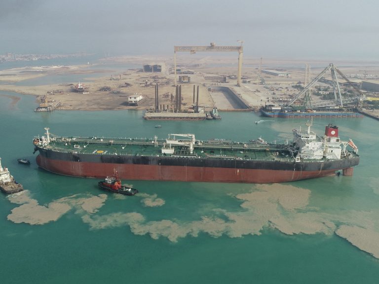 India and China cease the import of Venezuelan oil for the 25% tariff imposed by the USA