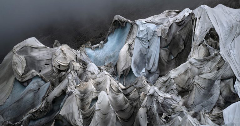 Thomas Wredo’s photograph sequence captures fragile glacier landscapes