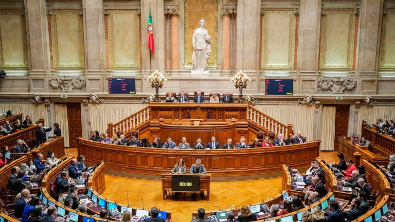 What you need to know concerning the collapse of the Portugal authorities