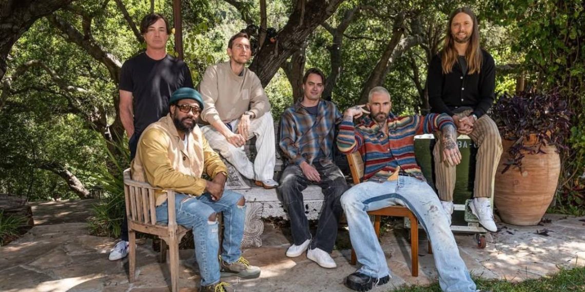 Maroon 5 returning with new album and tour, Leisure Information