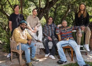 Maroon 5 returning with new album and tour, Leisure Information