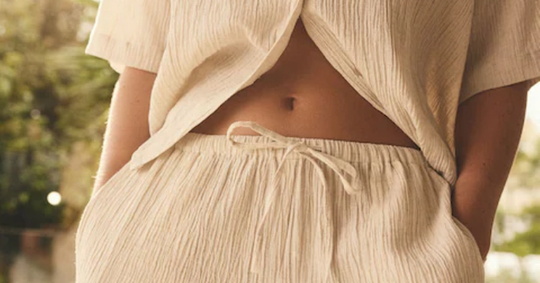 Subsequent customers love ‘no-crease’ £26 linen trousers for hotter spring climate