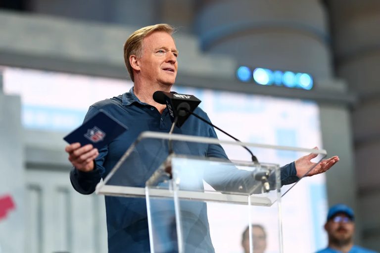 2025 NFL Dwell replace challenge: alternatives, command, notes, trades, information and extra from spherical 1 from Inexperienced Bay