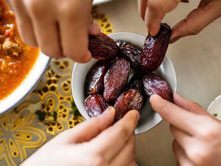 What occurs while you eat 2-Three dates every day