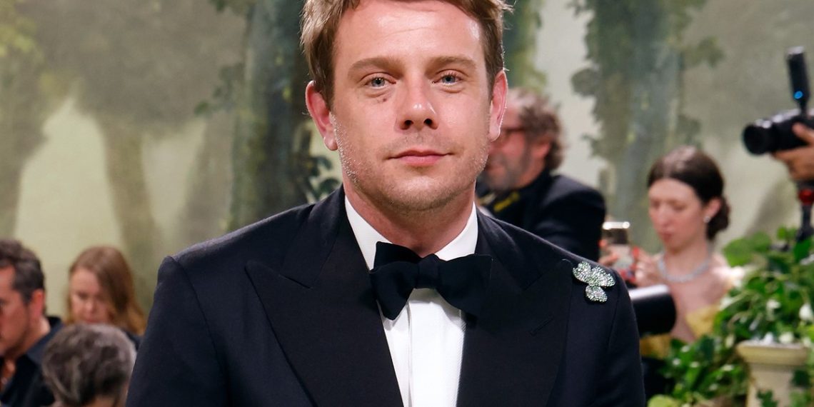 Jonathan Anderson is Dior Males’s new inventive director