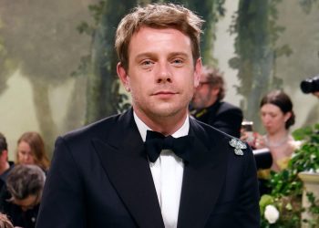 Jonathan Anderson is Dior Males’s new inventive director