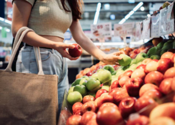 Weight-reduction plan for a protracted life: Planetary well being weight loss program which may help longevity past 100